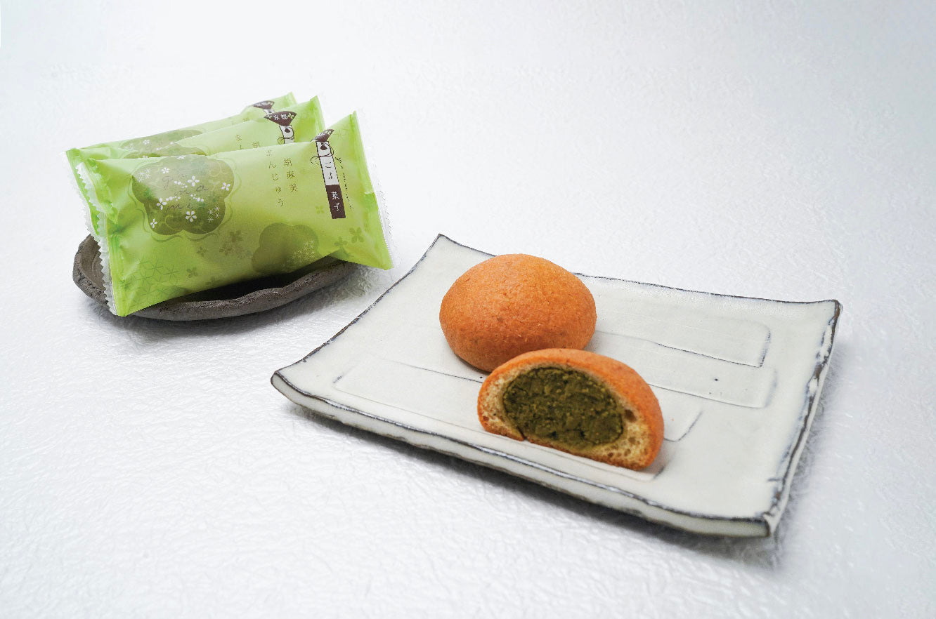 胡麻美饅頭(抹茶あん)